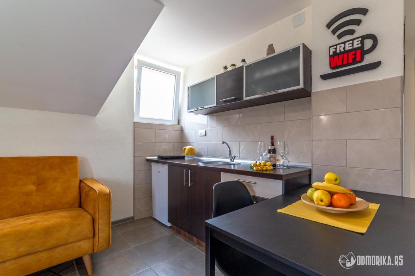 Apartment Mak Basta